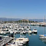 Backpackers * Αντίμπ