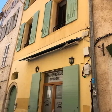Backpackers Antibes