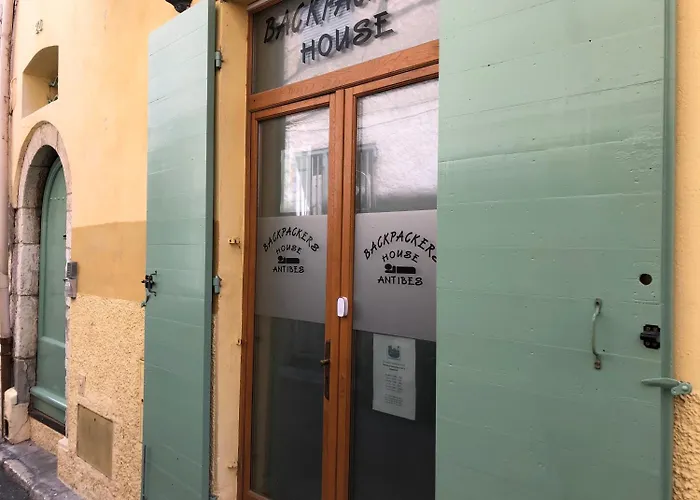 Hostel Backpackers Antibes
