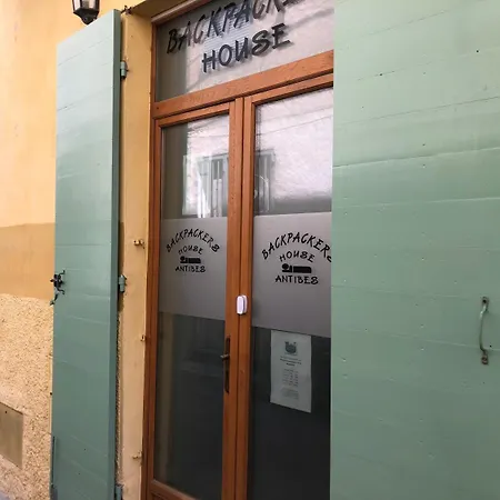 Hostel Backpackers Antibes