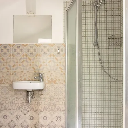 Backpackers Hostel *