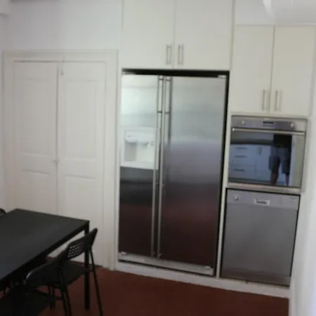 Backpackers Антиб