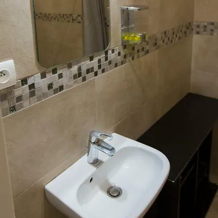 Backpackers Hostel *